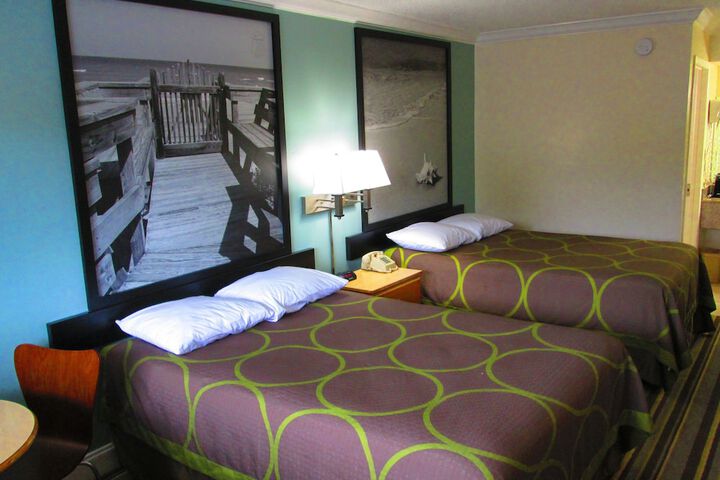Room 7 of 30