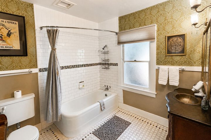 Glen Morey Country House B & B Inn