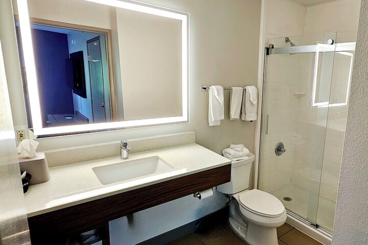 Room 21 of 50