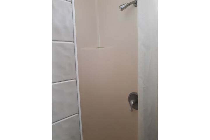 Room 14 of 28