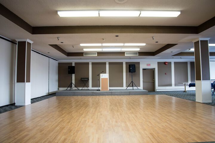 Ballroom/Hall 40 of 50