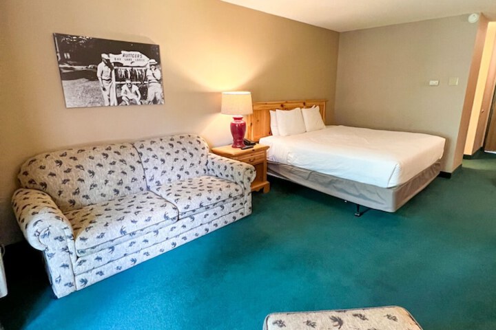Room 57 of 132