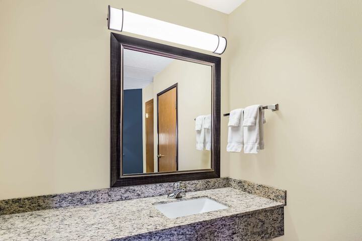 Room 14 of 25