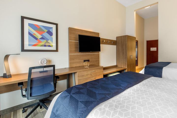 Room 36 of 62