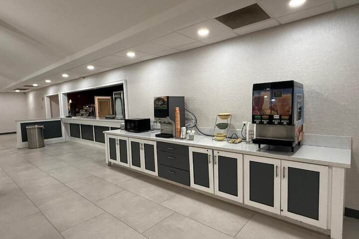 Quality Inn & Suites Baton Rouge West – Port Allen