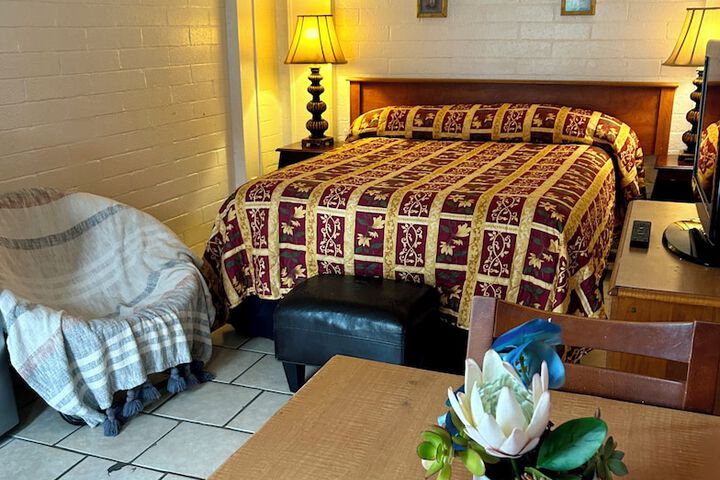 Room 42 of 65