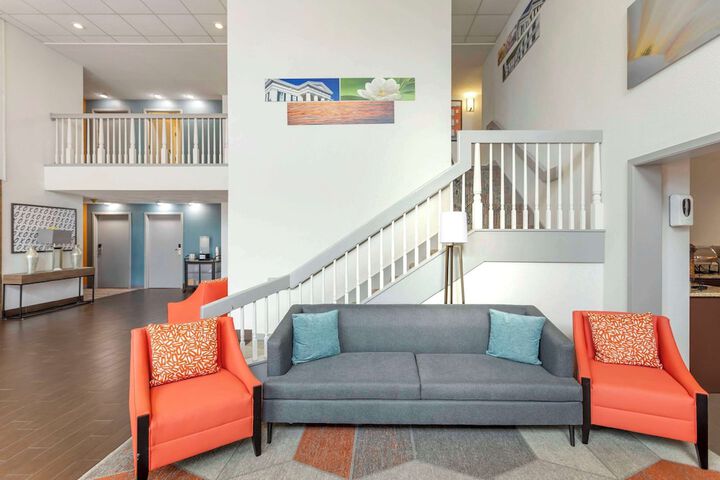 Comfort Inn Meridian - Bonita Lakes
