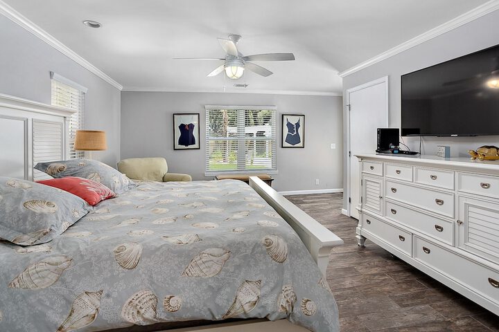 Room 21 of 25
