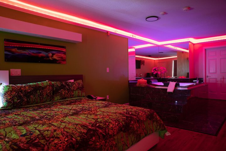 Room 25 of 71