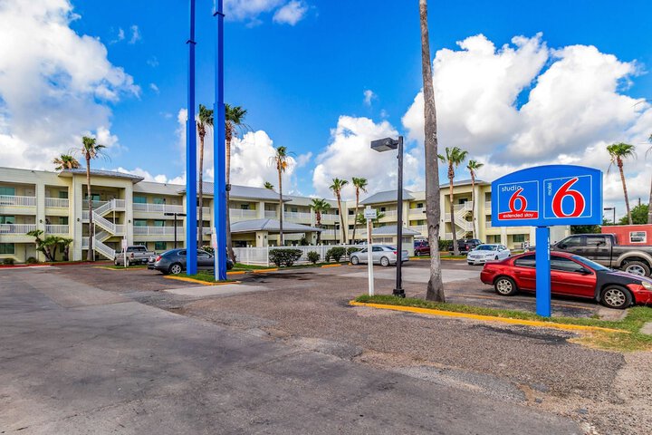 Hotel 2 of 28