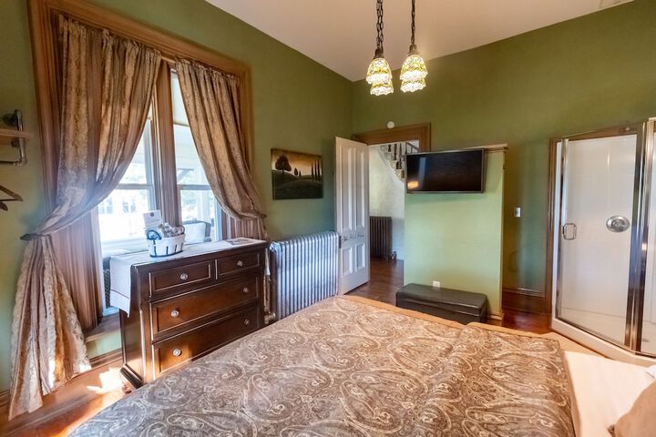 Room 14 of 43