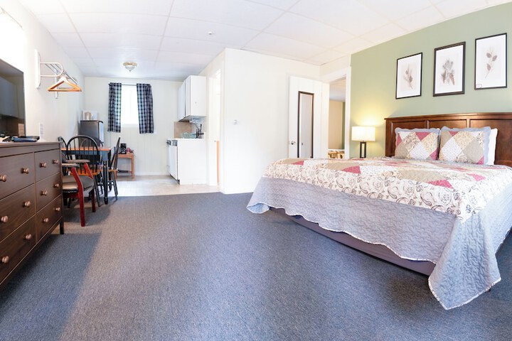 Room 18 of 35