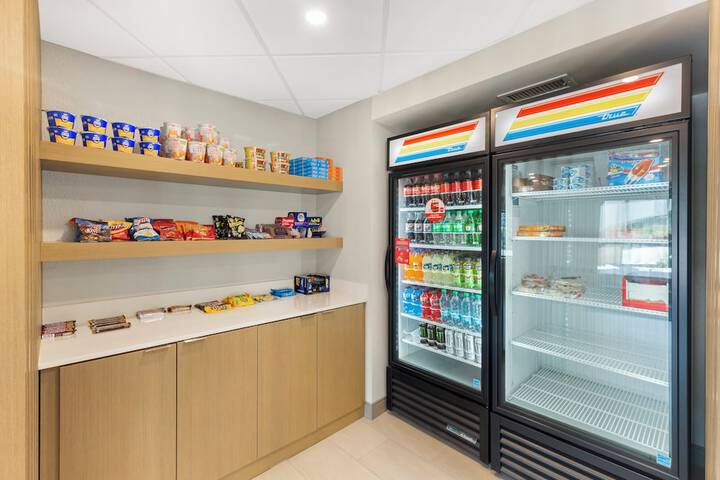 Holiday Inn Express Hyannis Cape Cod by IHG