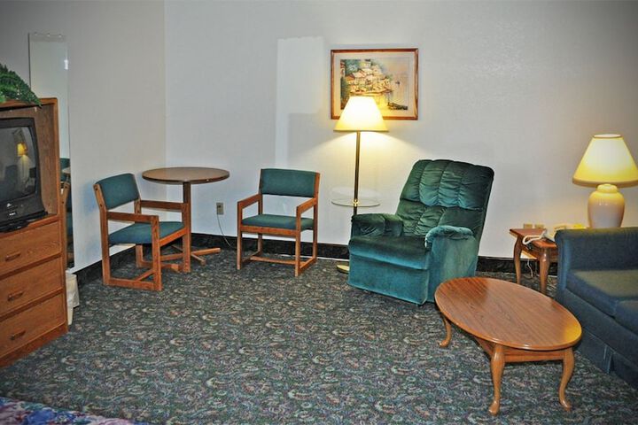 Room 24 of 42