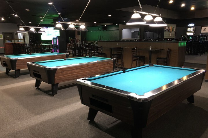 Lounge 31 of 40