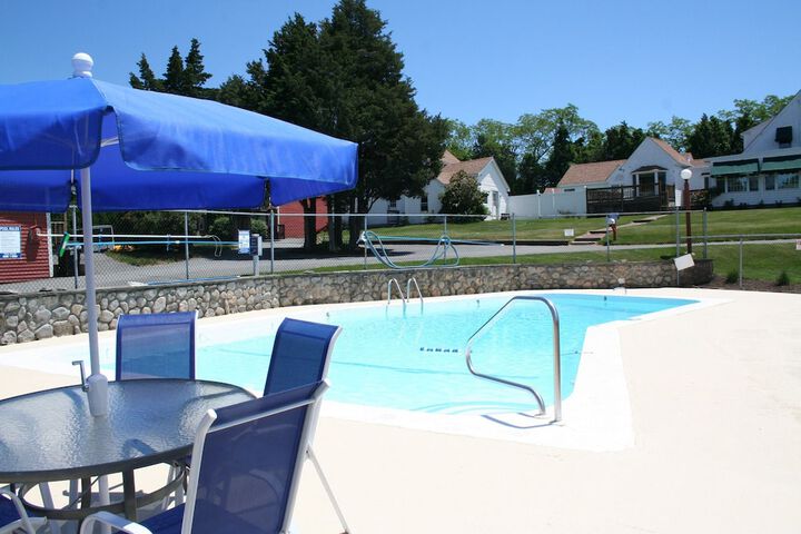 Pool 7 of 39