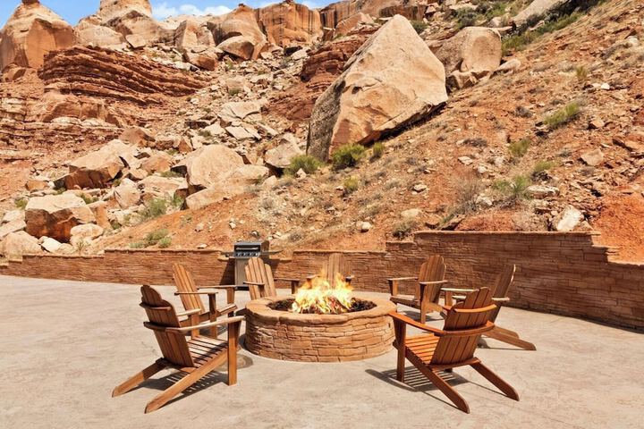 Bluff Dwellings Resort