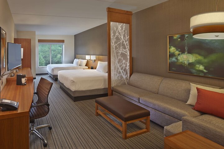 Room 11 of 21