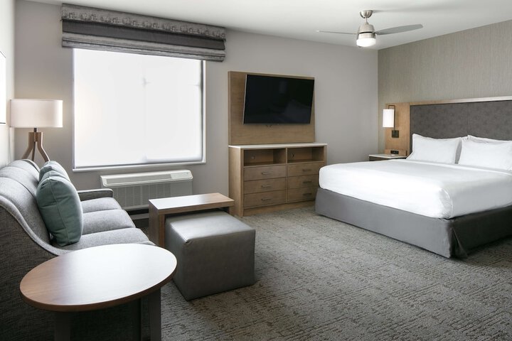 Room 18 of 53