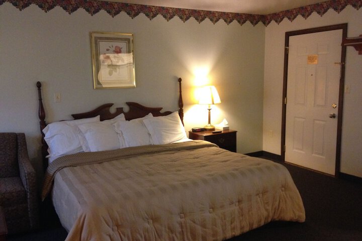 Room 8 of 42