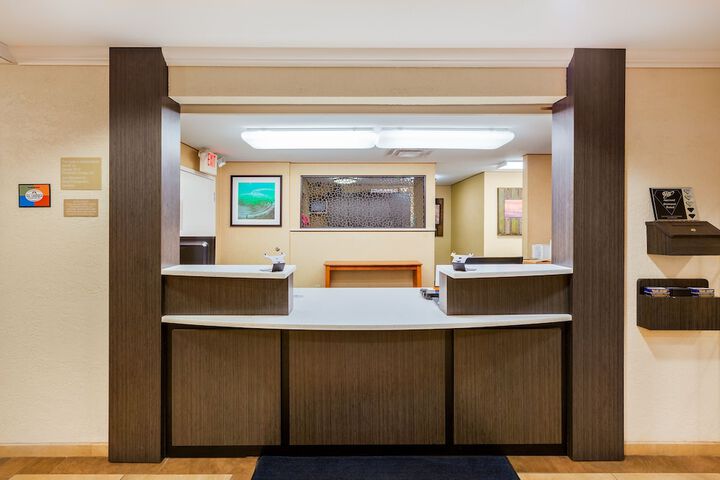 Hotel 3 of 34