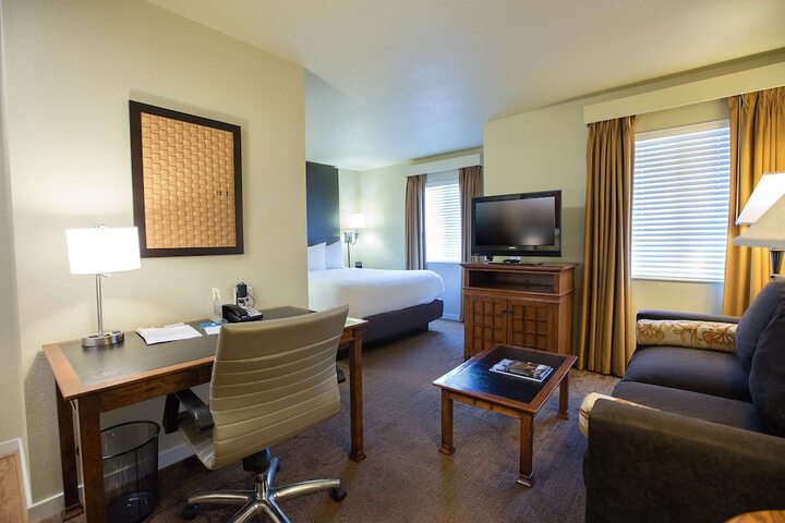 Room 18 of 37