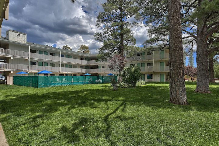 Property Grounds 51 of 51