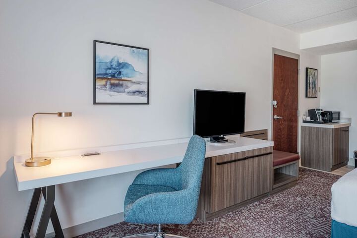 Room 13 of 21
