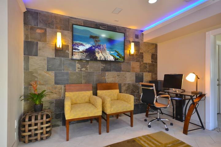 Business Center 34 of 34