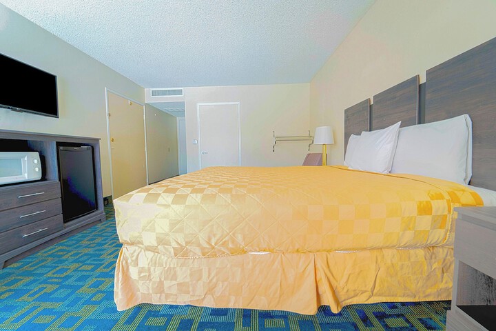 Room 46 of 96