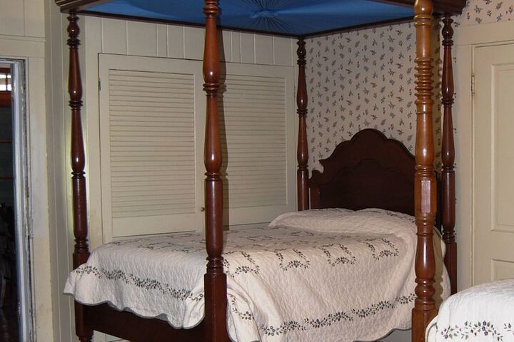 Room 16 of 47