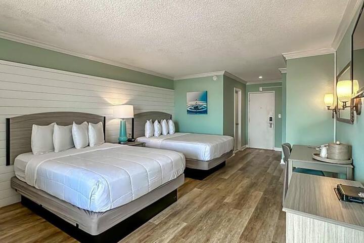 Thunderbird Beach Resort
