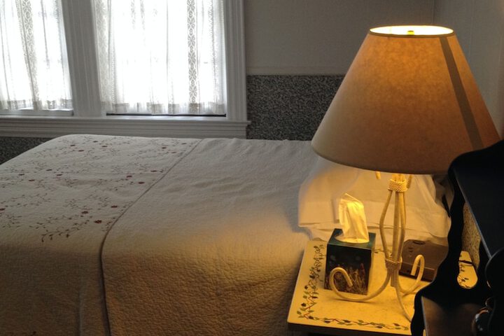 Red Lion Bed & Breakfast