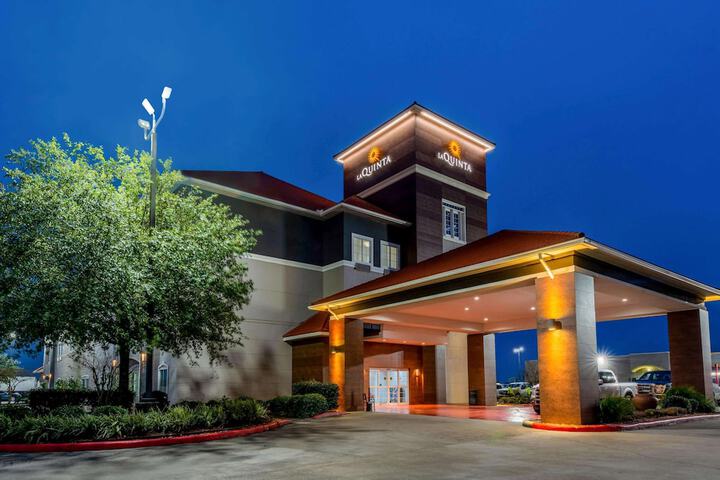 Hotel 4 of 40
