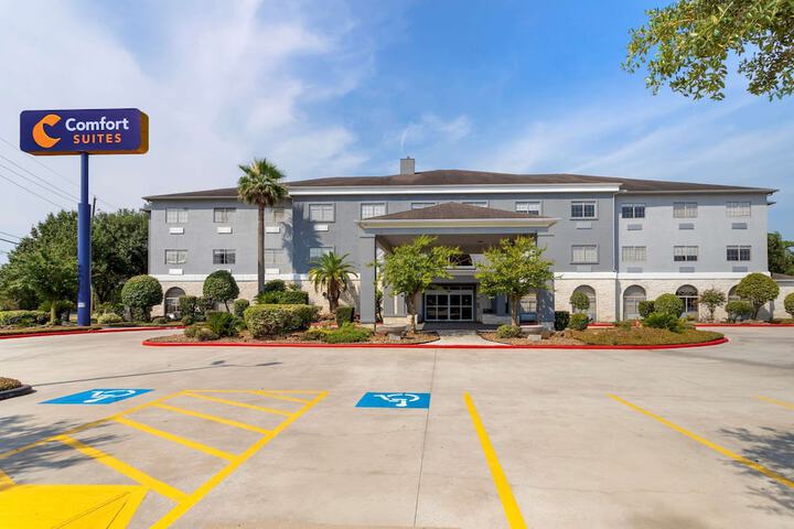Hotel 2 of 43