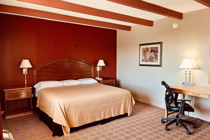 Room 17 of 25