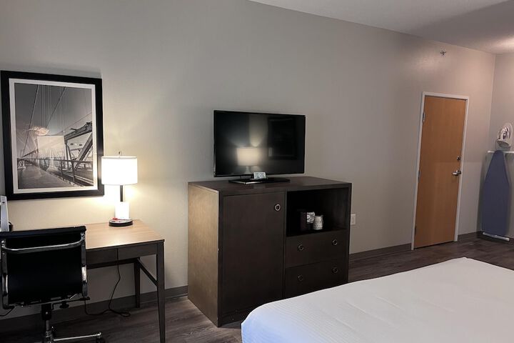 Room 22 of 32