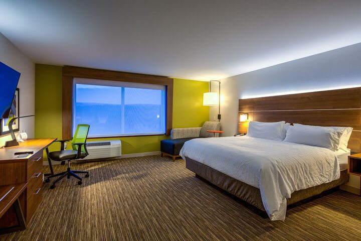 Holiday Inn Express & Suites Reedsville - State Coll Area by IHG