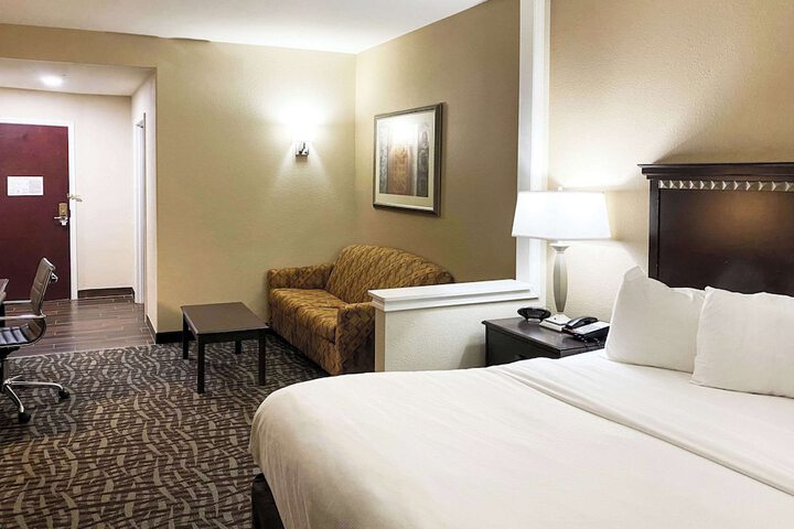 Room 31 of 53