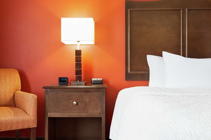 Room 21 of 42