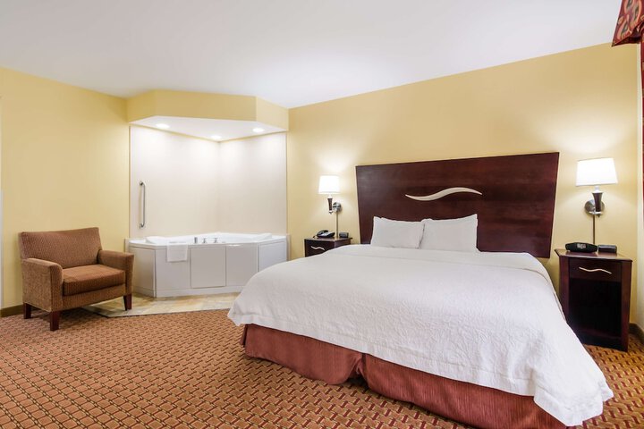 Room 21 of 35