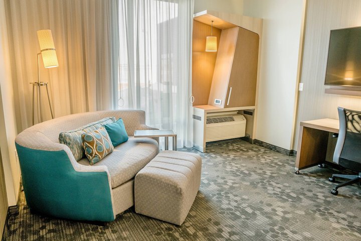 Room 21 of 51