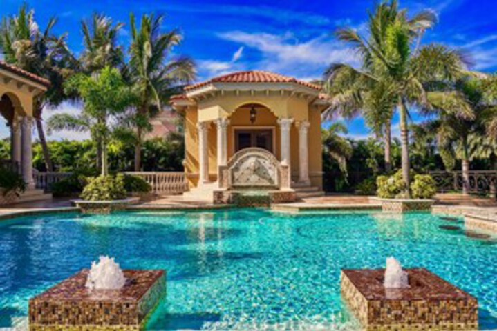 Tierra Verde St. Petersburg Waterfront Estate by Techtravel