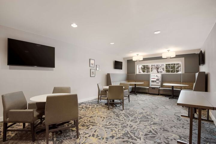 Hotel Interior 22 of 45
