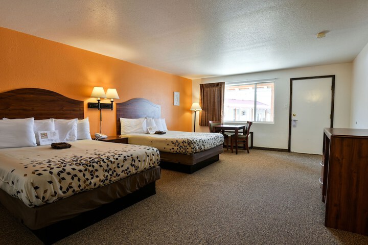 Room 21 of 43