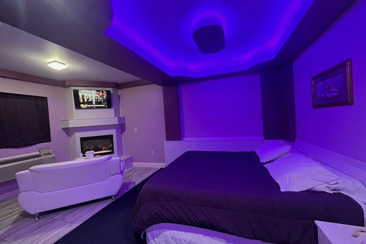Room 6 of 50