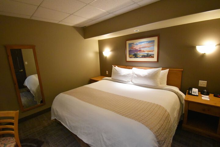 Room 7 of 35