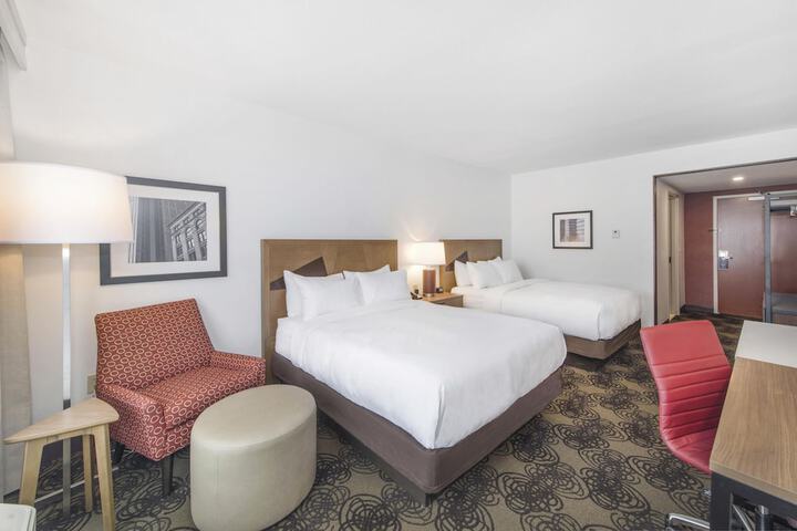 DoubleTree by Hilton Raleigh - Cary