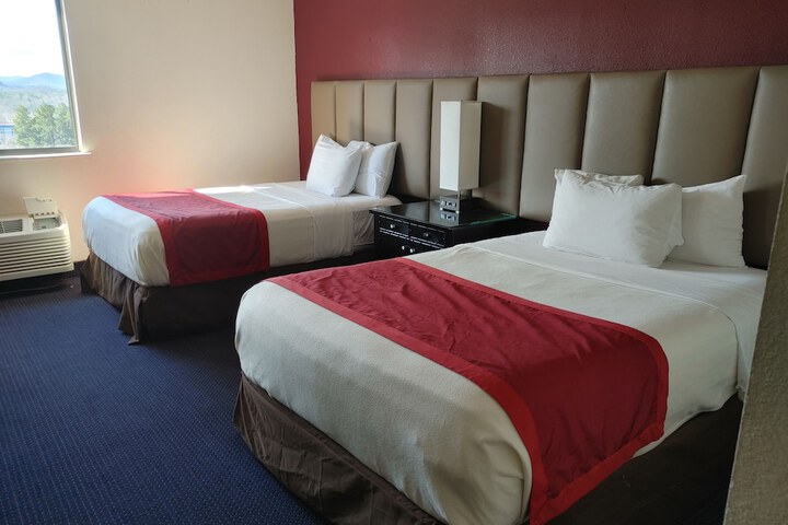 Room 20 of 28