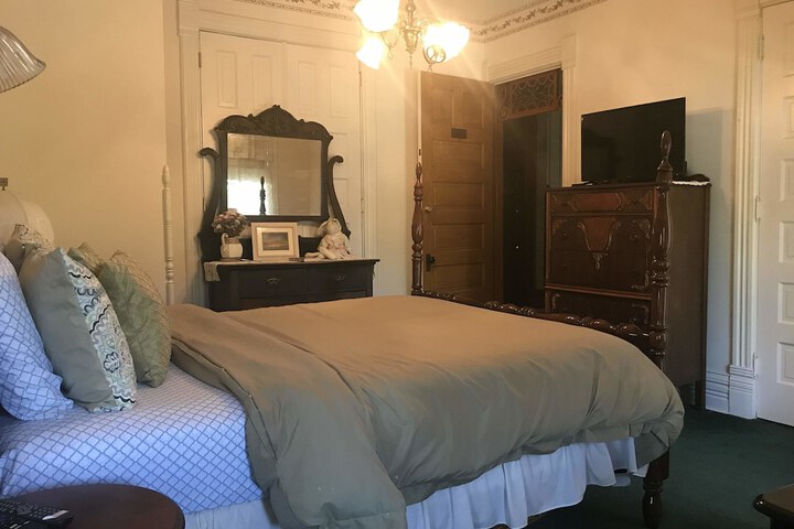 Room 29 of 89